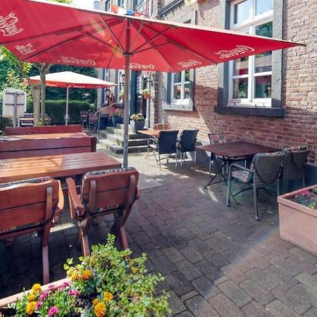 Hotel Restaurant Mathildenhof Pulheim Bagian luar foto
